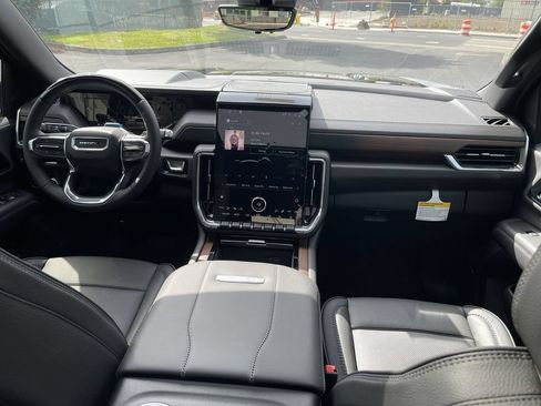 New 2026 GMC Yukon Denali w/ Advanced Technology Package AWD/4WD image 21