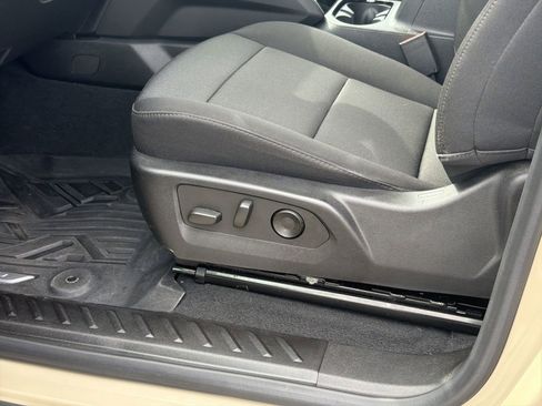 Used 2024 Chevrolet Colorado Trail Boss w/ Advanced Trailering Package image 17