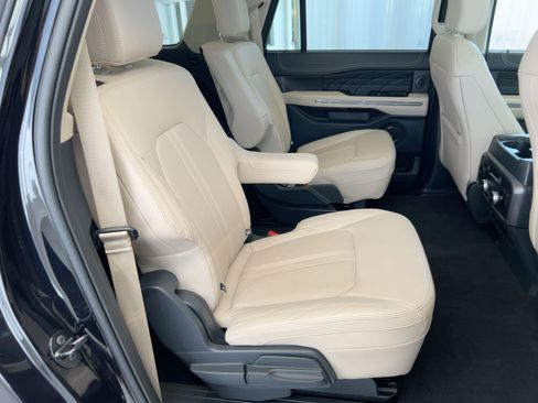 Used 2024 Ford Expedition Max Platinum image 27