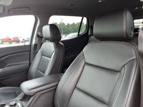 Used 2023 GMC Acadia SLT AWD/4WD image 19