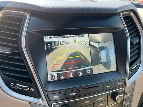 Used 2019 Hyundai Santa Fe XL FWD image 19