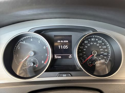 Used 2016 Volkswagen Golf SE FWD image 21