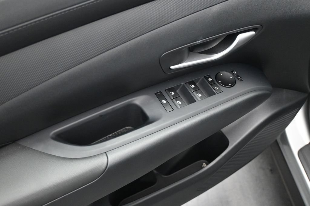 Used 2026 Hyundai Tucson SEL Plus FWD image 22