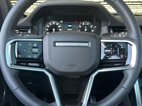 Certified 2025 Land Rover Discovery Sport Dynamic SE AWD/4WD image 17