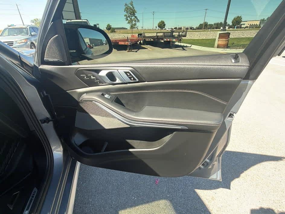 Used 2025 BMW X7 M60i w/ Executive Package AWD/4WD image 28