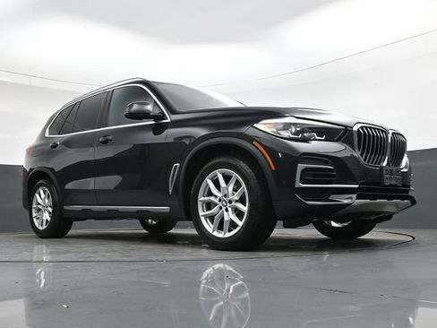 Used 2023 BMW X5 xDrive40i w/ Premium Package image 28