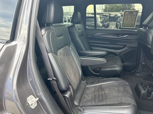 Certified 2024 Jeep Grand Cherokee L Altitude AWD/4WD image 28