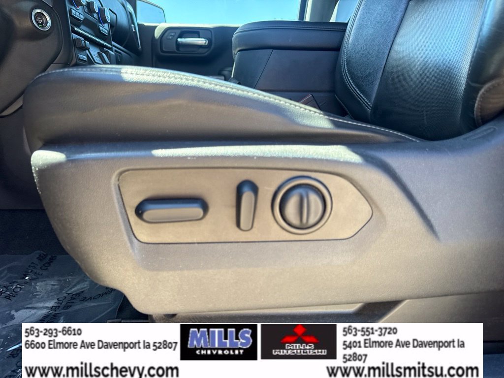 Used 2020 Chevrolet Silverado 1500 LTZ w/ LTZ Plus Package AWD/4WD image 12