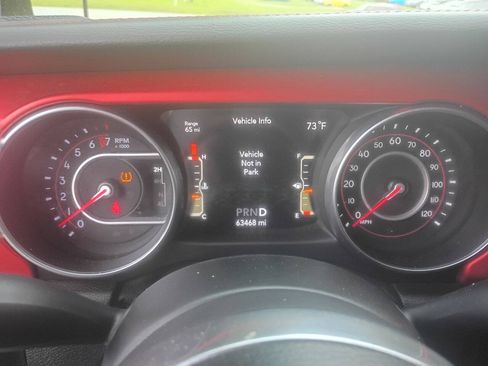 Used 2018 Jeep Wrangler Unlimited Rubicon AWD/4WD image 27