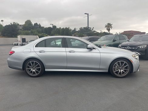 Used 2022 Mercedes-Benz E 350 Sedan image 4