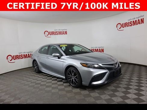 Used 2023 Toyota Camry SE image 12