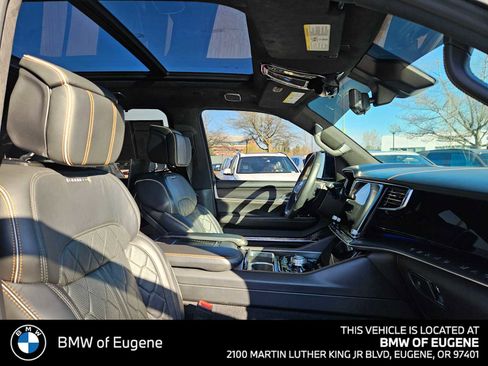 Used 2024 Jeep Grand Wagoneer Series III w/ Rear Seat Video Group 1 image 11