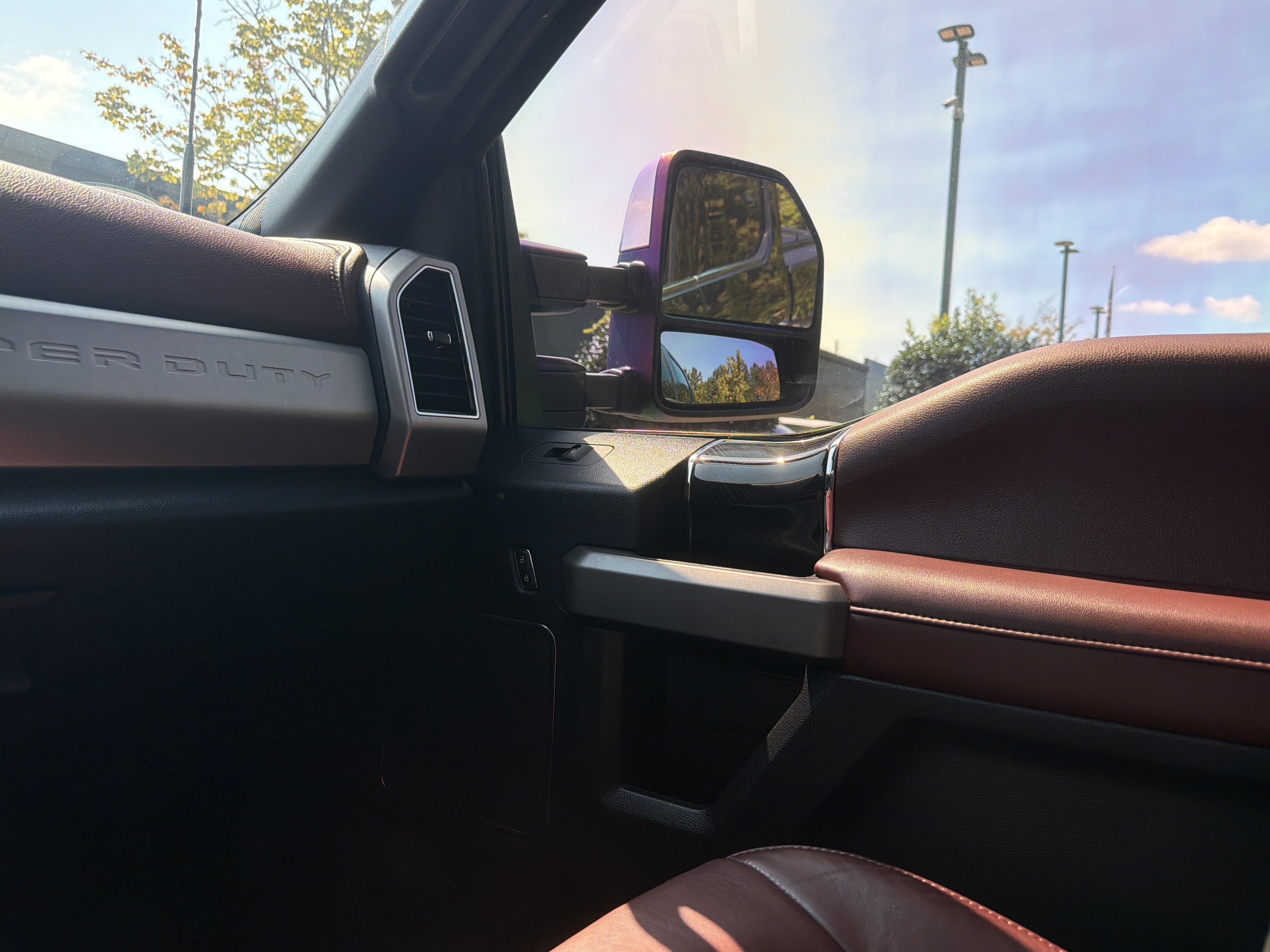 Used 2022 Ford F250 Platinum AWD/4WD image 21