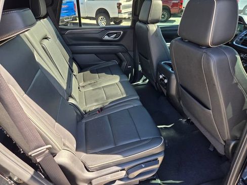 Used 2023 GMC Yukon SLT RWD image 15