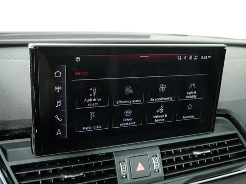 Used 2023 Audi Q5 2.0T Premium w/ Convenience Package AWD/4WD image 13