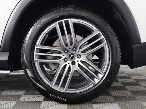 New 2026 Mercedes-Benz GLS 450 4MATIC image 11