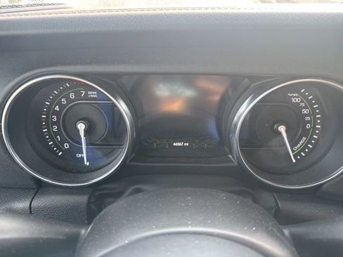 Used 2022 Jeep Wrangler Unlimited Sahara 4xe w/ Cold Weather Group image 15