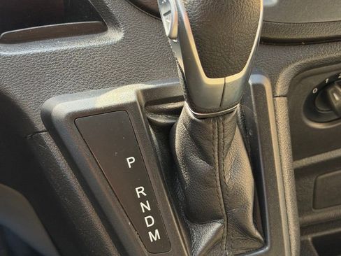 Used 2019 Ford Transit 250 130 Low Roof RWD image 36