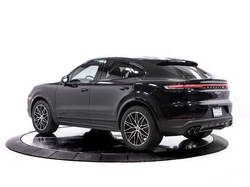 Certified 2026 Porsche Cayenne Coupe AWD/4WD image 3