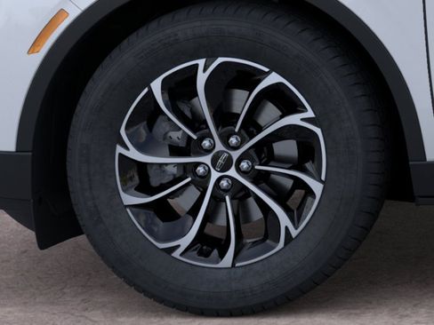 New 2026 Lincoln Nautilus Premier AWD/4WD image 19