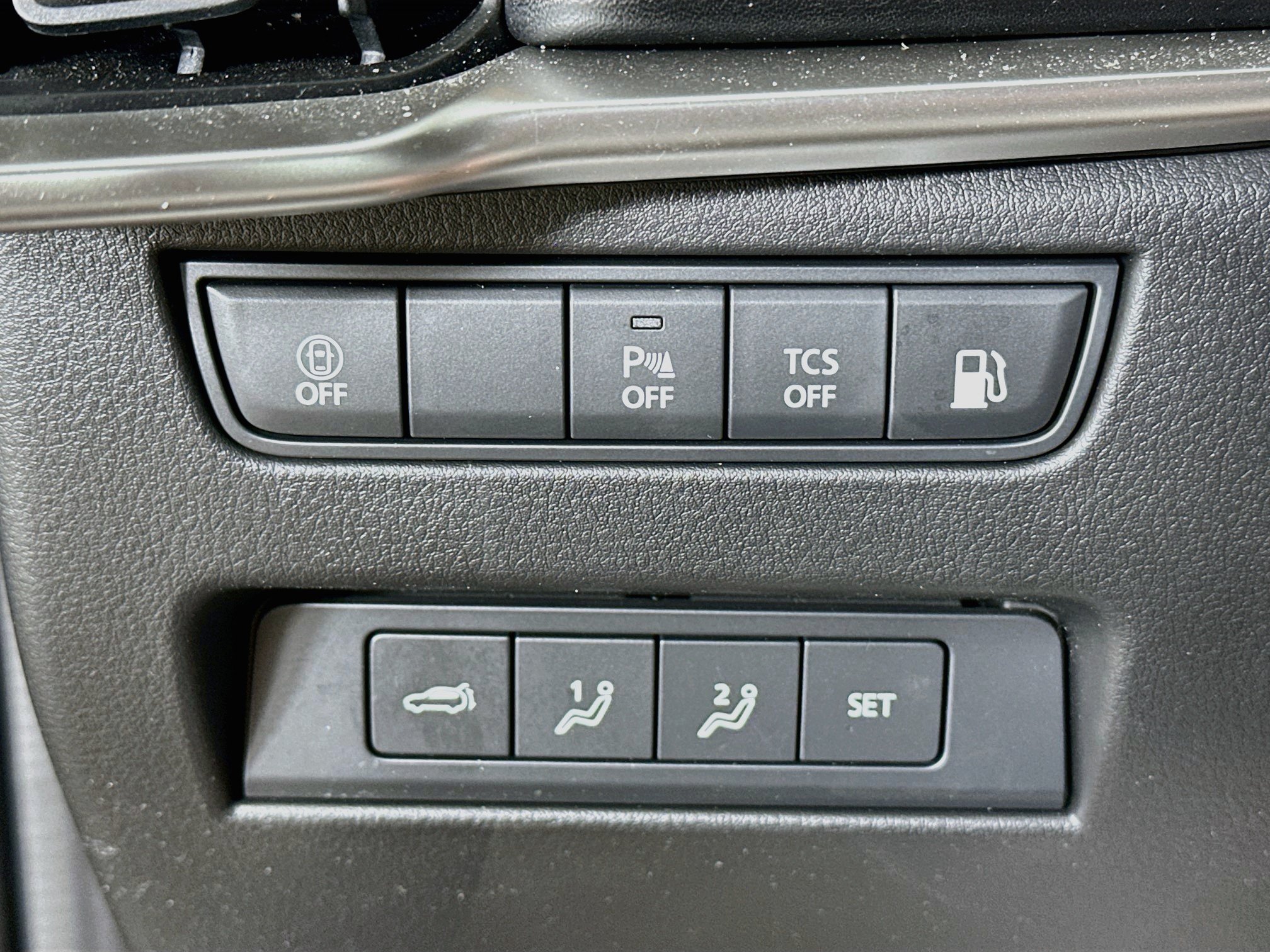 Used 2024 MAZDA CX-90 Plug-In Hybrid w/ Premium Plus AWD/4WD image 17