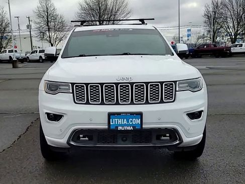 Used 2020 Jeep Grand Cherokee Overland image 3