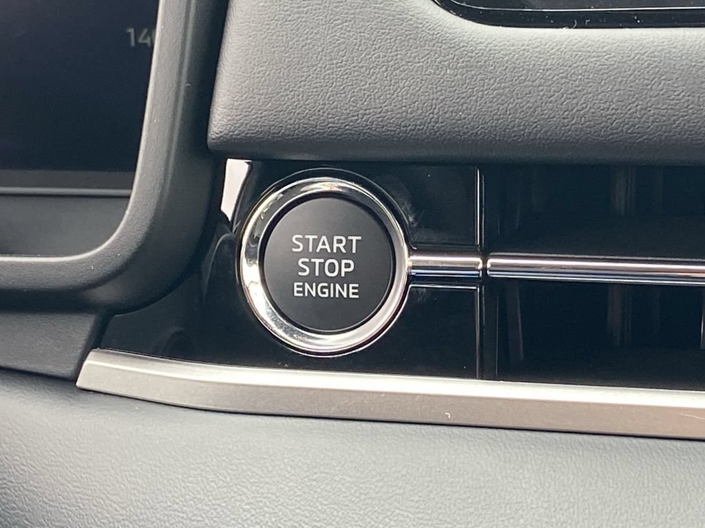 New 2026 Mitsubishi Outlander SE FWD image 13