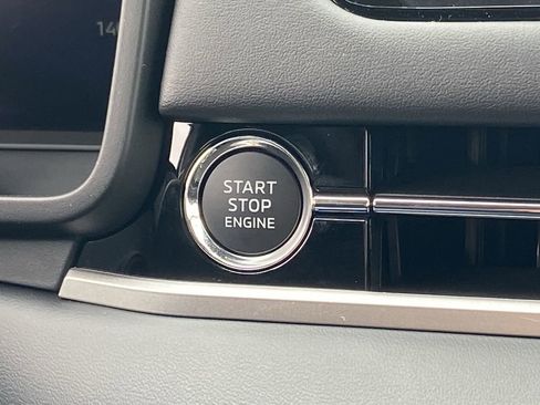 New 2026 Mitsubishi Outlander SE FWD image 13