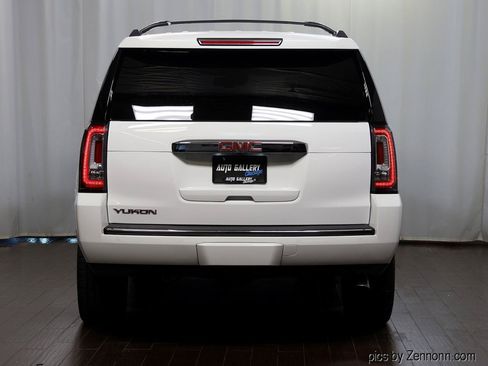 Used 2017 GMC Yukon Denali w/ Open Road Package AWD/4WD image 6