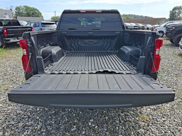 Used 2025 Chevrolet Silverado 1500 LT AWD/4WD image 32