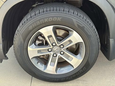 Used 2025 Honda Pilot EX-L image 4