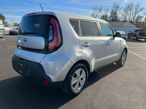 Used 2015 Kia Soul Base image 6