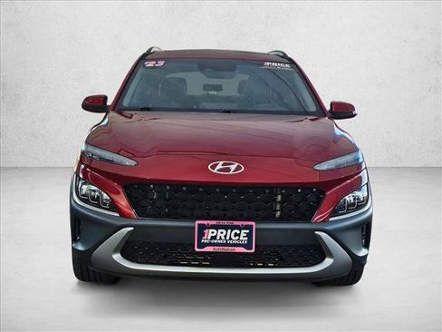 Used 2023 Hyundai Kona Limited w/ Cargo Package FWD image 2