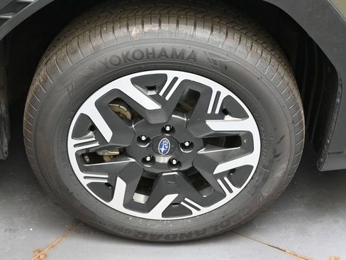 Certified 2025 Subaru Forester Premium AWD/4WD image 10