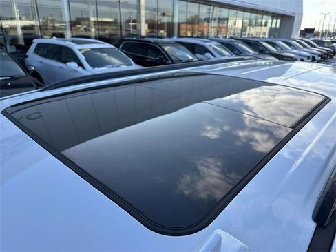 Certified 2023 Cadillac Escalade ESV Sport w/ LPO, ONYX Package image 57