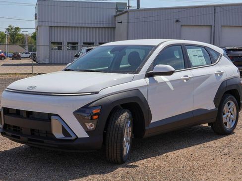 New 2026 Hyundai Kona SE FWD image 28