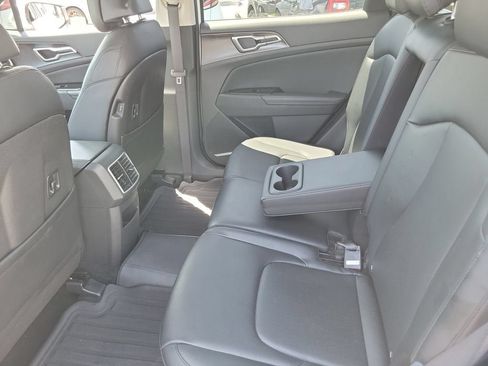 Used 2024 Kia Sportage EX FWD image 10