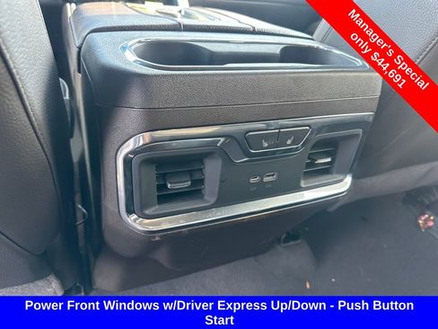 Used 2022 GMC Sierra 1500 Denali w/ Denali Reserve Package image 18