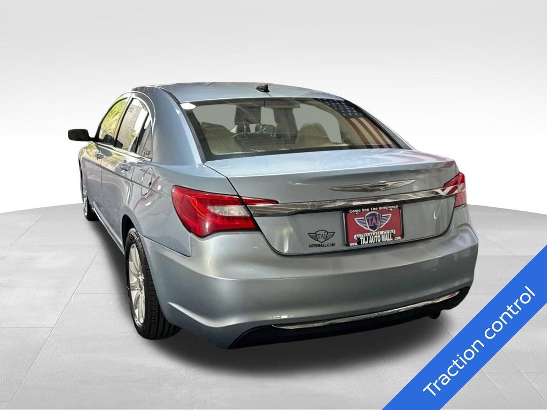 Used 2014 Chrysler 200 Touring FWD image 7
