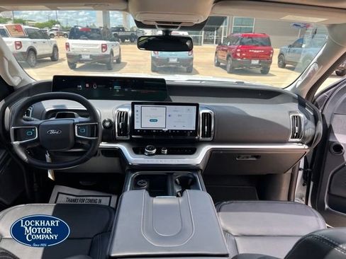 New 2026 Ford Expedition Max Platinum w/ Driver's Package AWD/4WD image 42