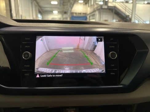 Used 2022 Volkswagen Taos SE image 23