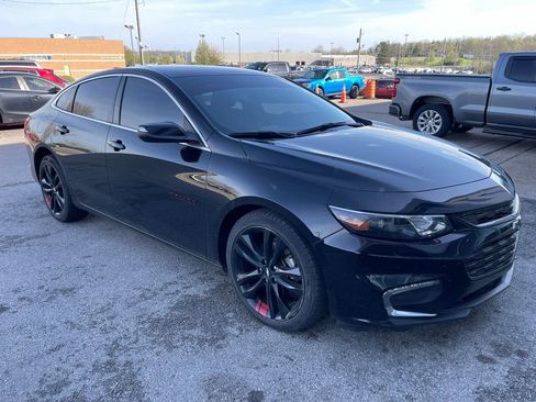 Used 2018 Chevrolet Malibu LT w/ Redline Edition image 2