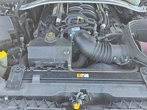 Used 2016 Ford Mustang Shelby GT350 w/ Technology Package image 30