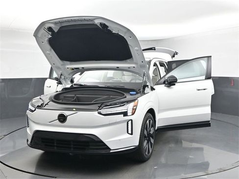 New 2025 Volvo EX90 Plus w/ Protection Package Premier image 50