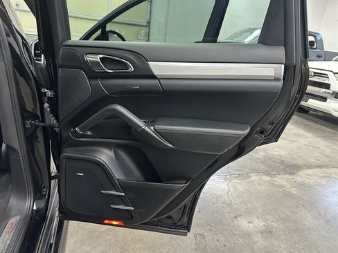 Used 2013 Porsche Cayenne GTS AWD/4WD image 31