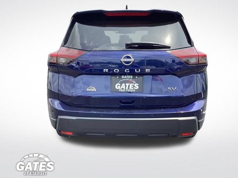 Used 2024 Nissan Rogue SV FWD image 5