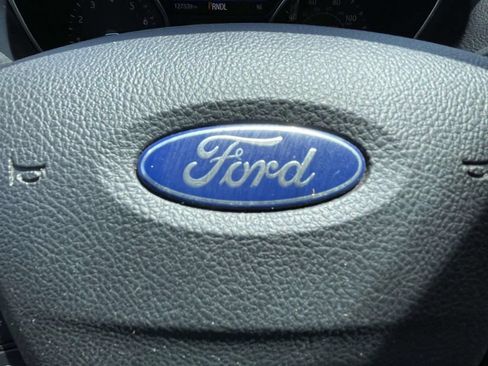 Used 2015 Ford Focus SE FWD image 22