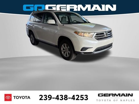 Used 2012 Toyota Highlander 4WD w/ Tow Pkg image 13