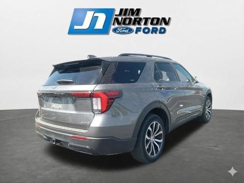 Used 2025 Ford Explorer ST-Line AWD/4WD image 10