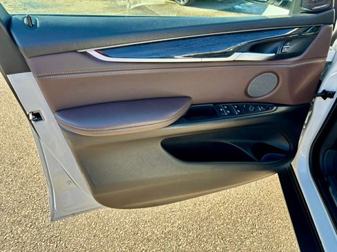 Used 2018 BMW X5 xDrive35i image 9